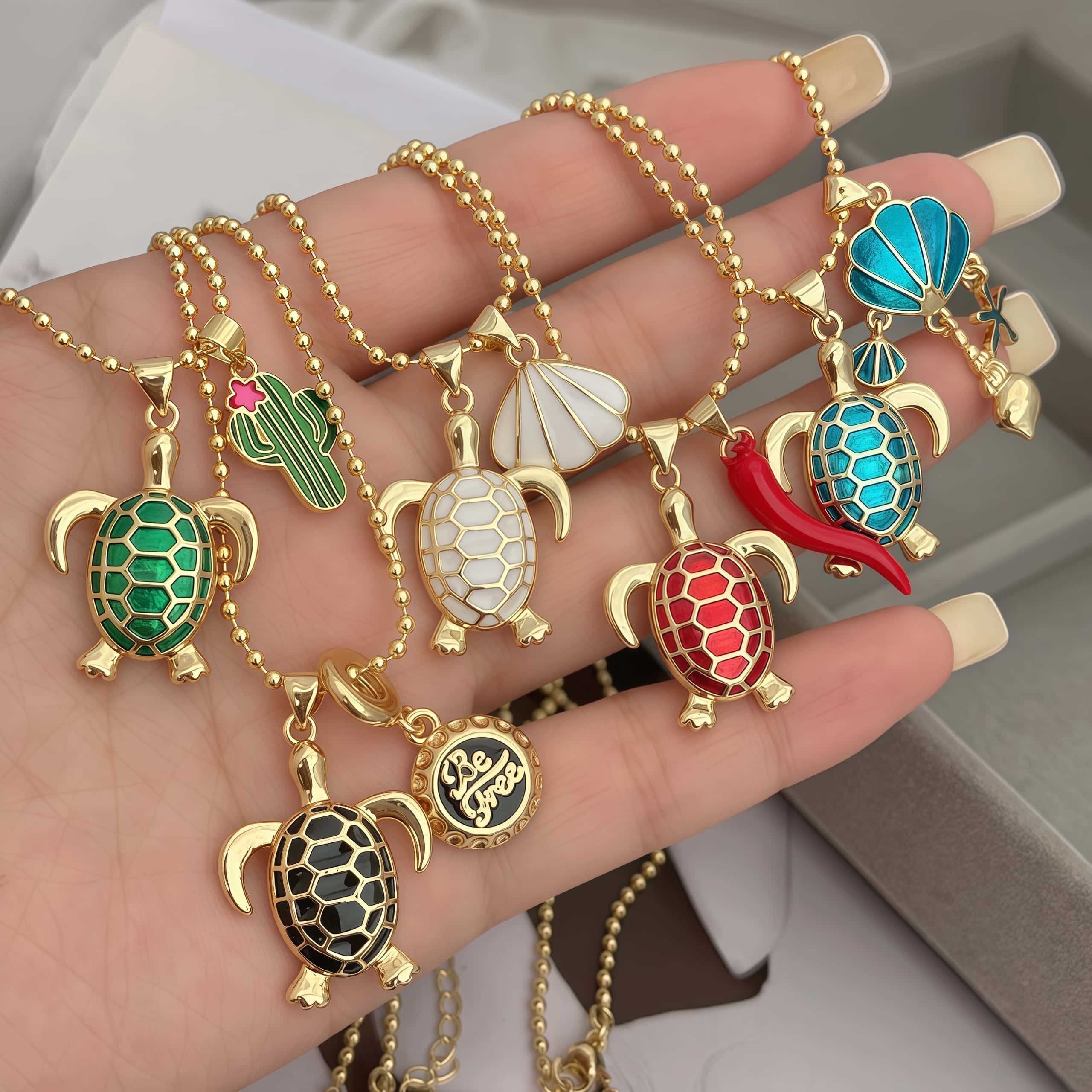 COLLAR TORTUGA NEGRO